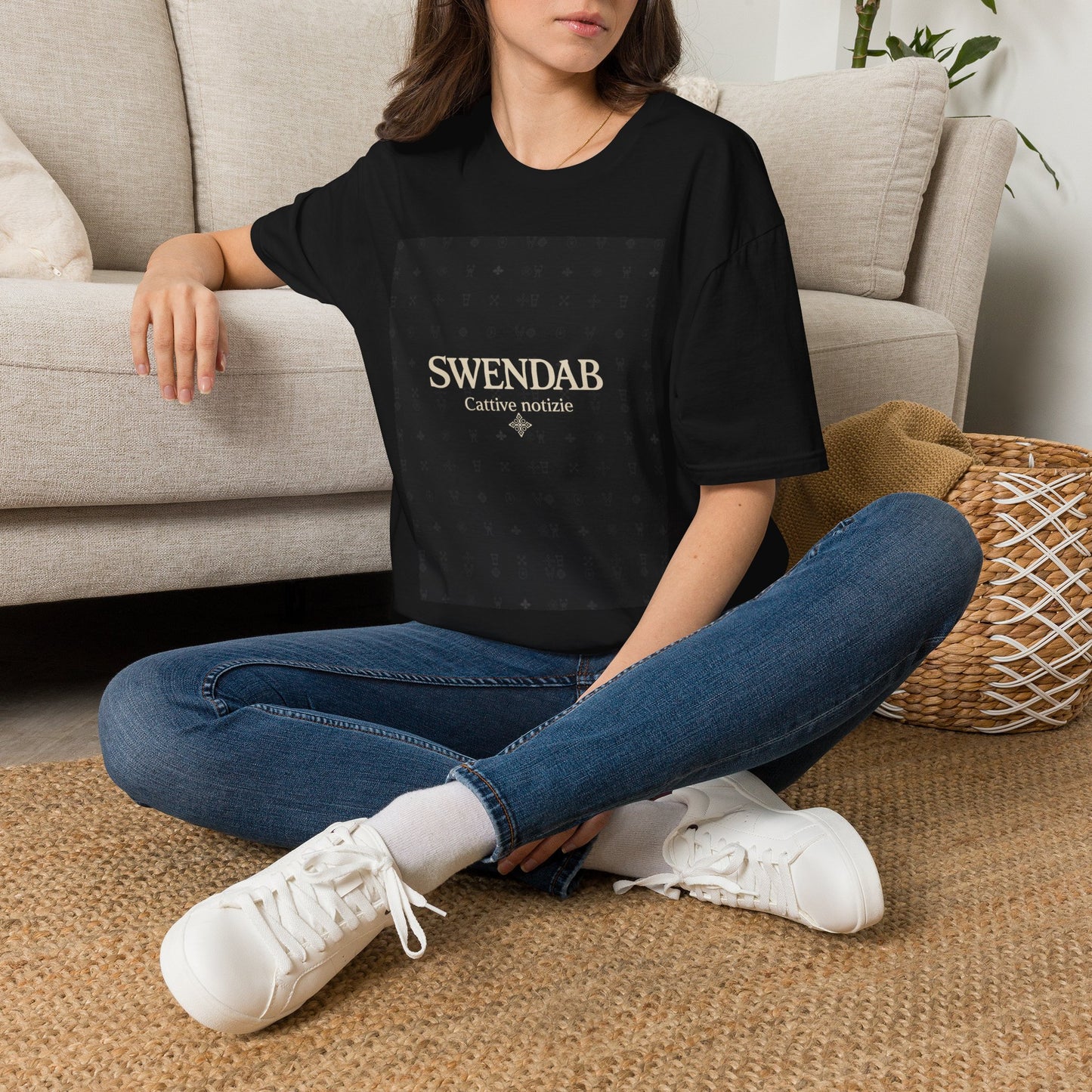 SWENDAB "Cattive Notizie" Graphic Tee — Black